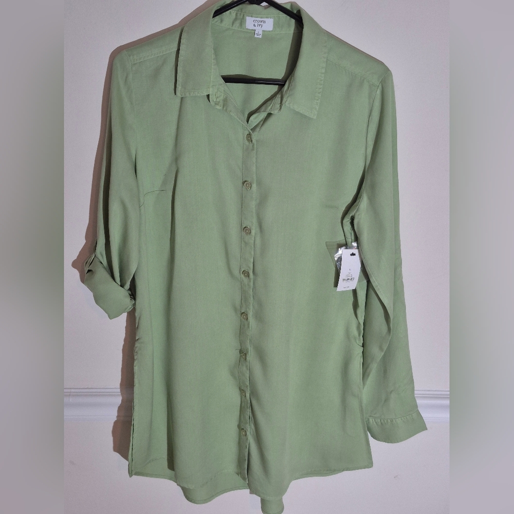 CROWN & IVY 100% LYOCELL Button-Up Shirt